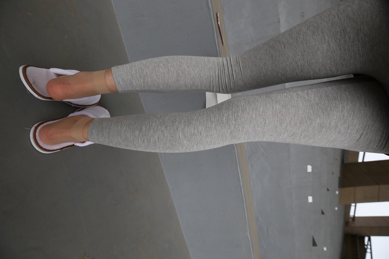 图片[27]-大西瓜爱牙膏-早期作品-Z3-6 空姐灰丝 (1)[67P] – 速更版-美库