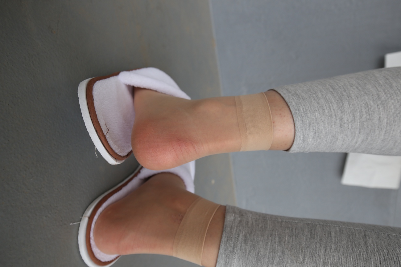 图片[28]-大西瓜爱牙膏-早期作品-Z3-6 空姐灰丝 (1)[67P] – 速更版-美库