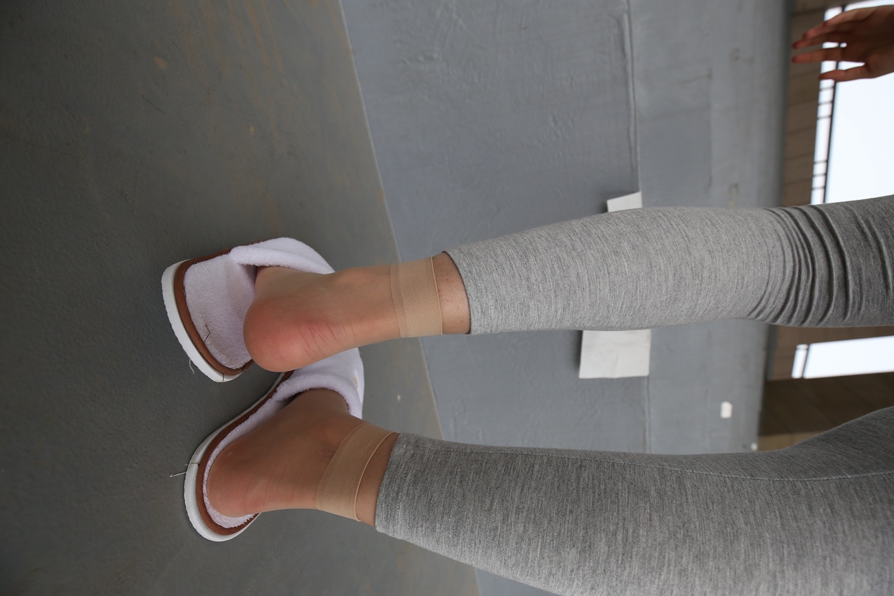 图片[29]-大西瓜爱牙膏-早期作品-Z3-6 空姐灰丝 (1)[67P] – 速更版-美库