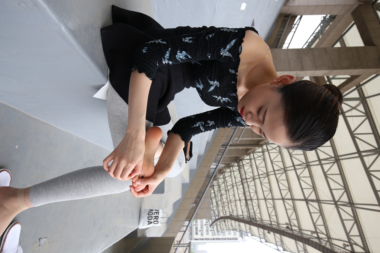 图片[23]-大西瓜爱牙膏-早期作品-Z3-6 空姐灰丝 (2)[103P] – 速更版-美库