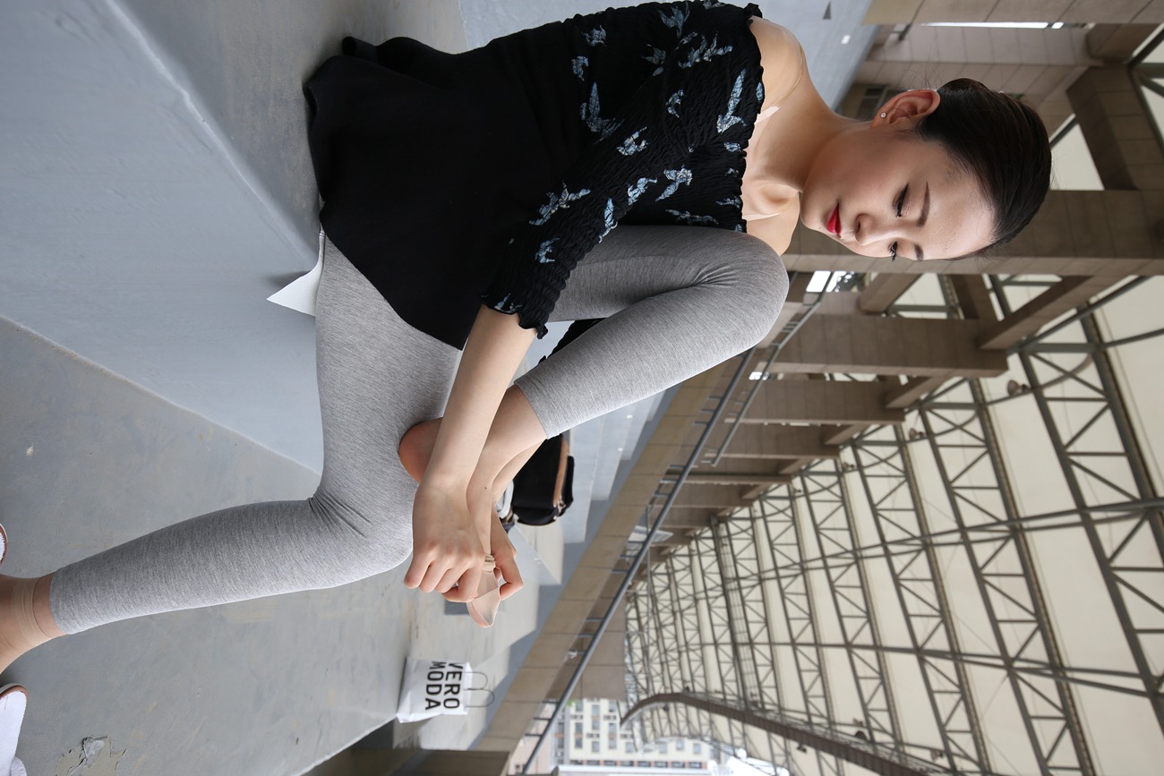 图片[28]-大西瓜爱牙膏-早期作品-Z3-6 空姐灰丝 (2)[103P] – 速更版-美库