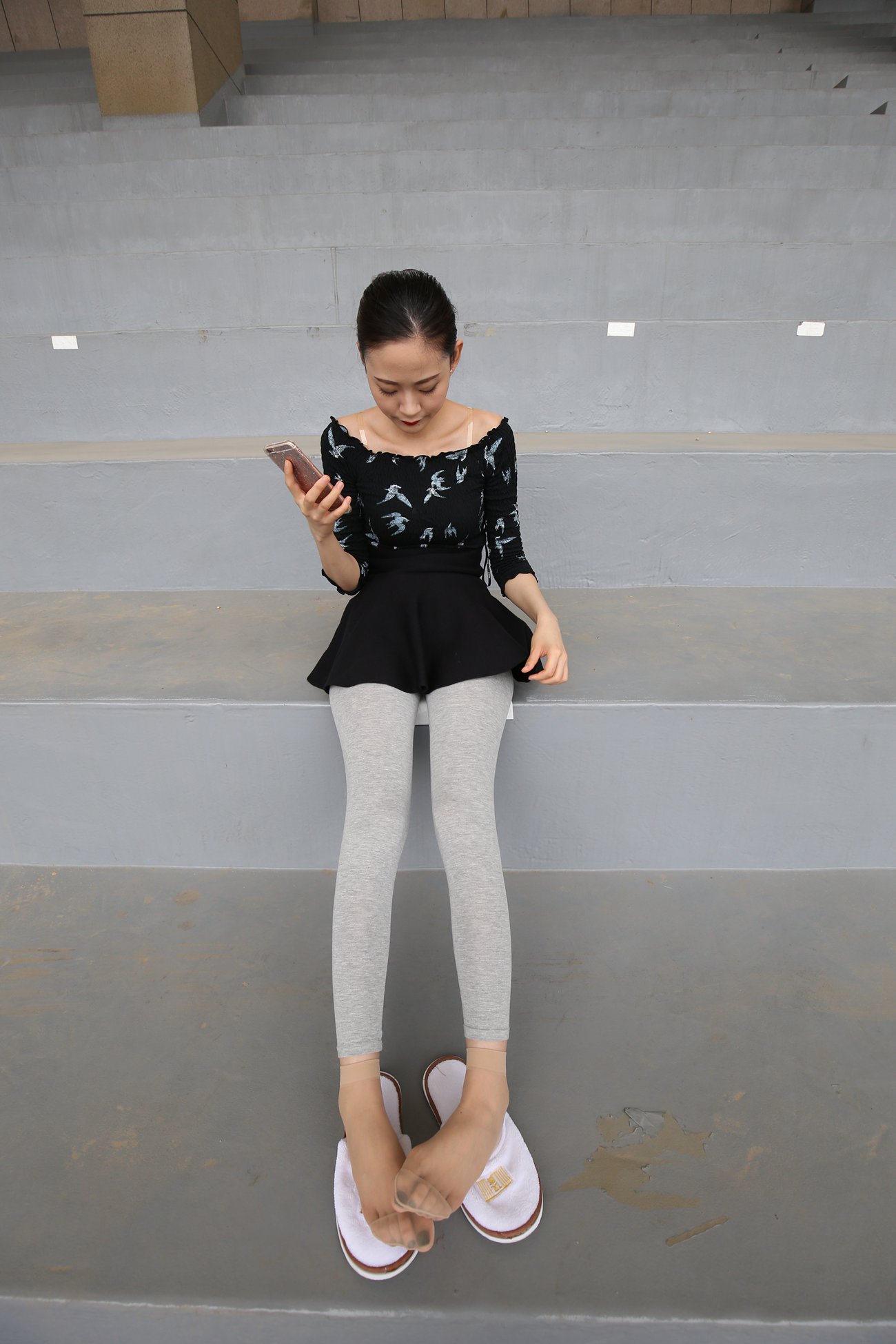 图片[57]-大西瓜爱牙膏-早期作品-Z3-6 空姐灰丝 (1)[67P] – 速更版-美库