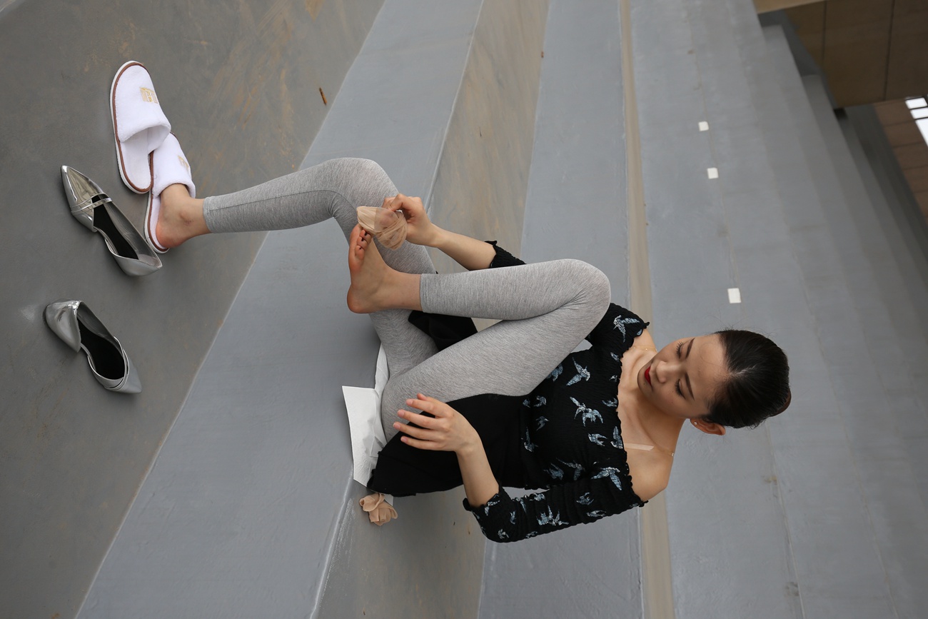 图片[62]-大西瓜爱牙膏-早期作品-Z3-6 空姐灰丝 (1)[67P] – 速更版-美库