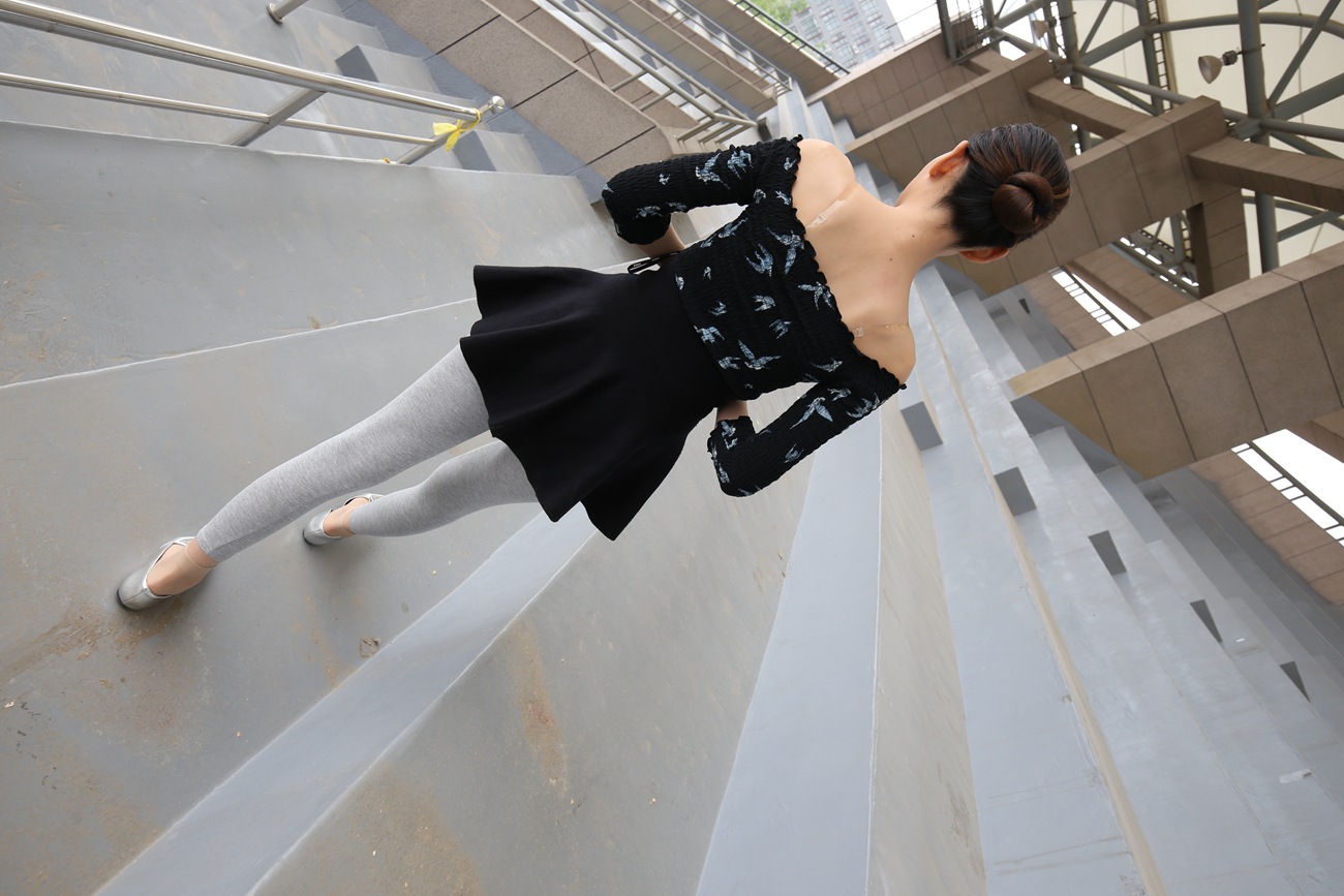 图片[51]-大西瓜爱牙膏-早期作品-Z3-6 空姐灰丝 (2)[103P] – 速更版-美库