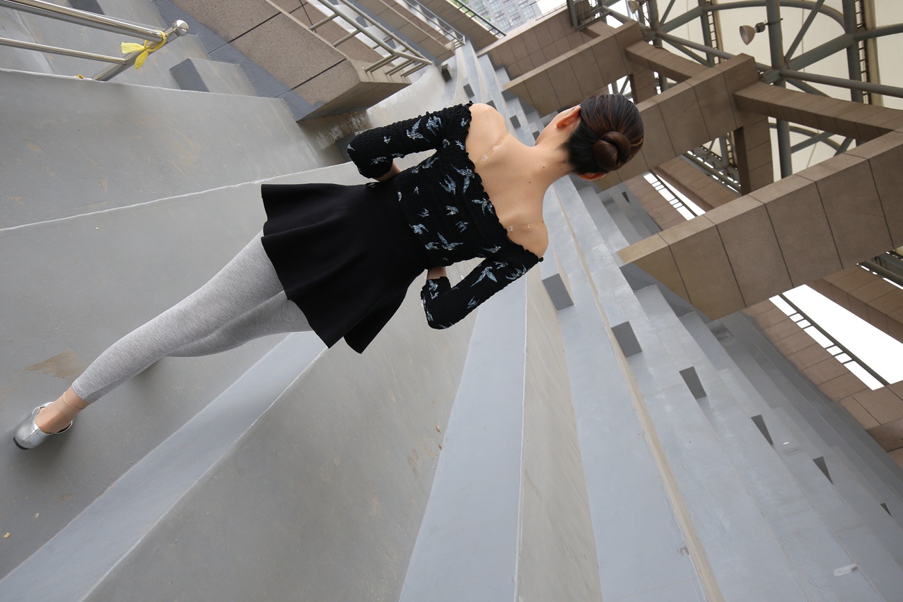 图片[52]-大西瓜爱牙膏-早期作品-Z3-6 空姐灰丝 (2)[103P] – 速更版-美库