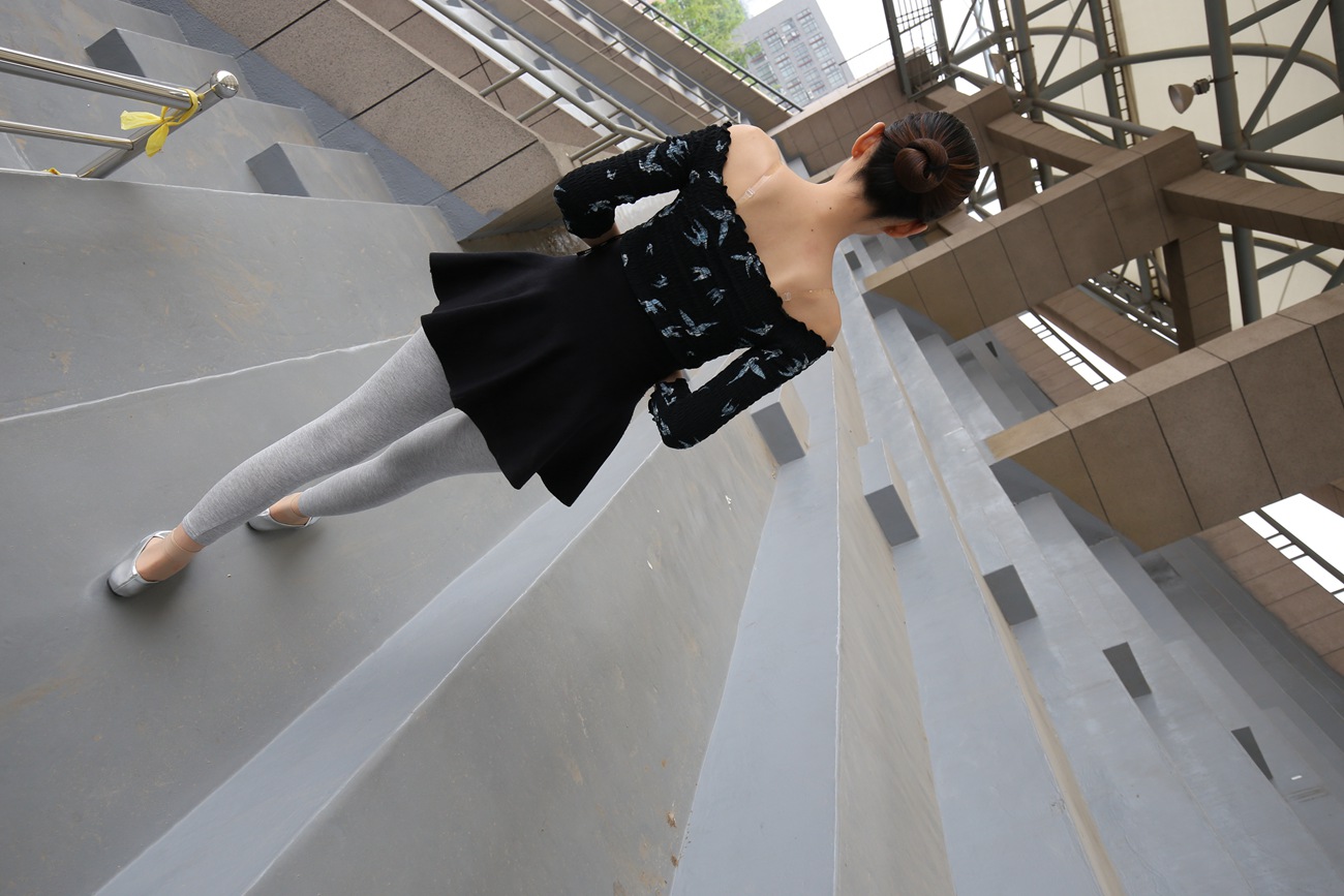 图片[54]-大西瓜爱牙膏-早期作品-Z3-6 空姐灰丝 (2)[103P] – 速更版-美库