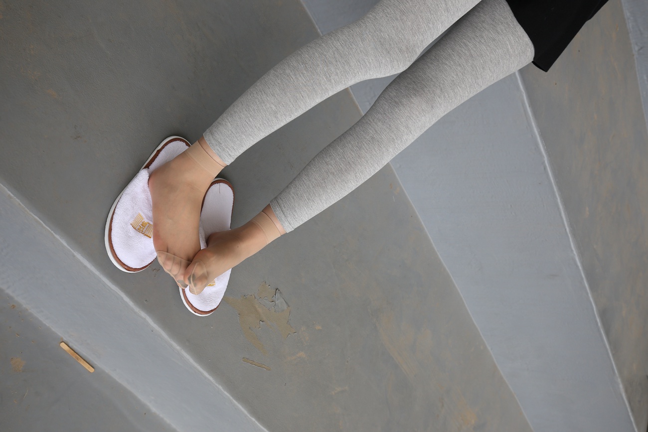 图片[102]-大西瓜爱牙膏-早期作品-Z3-6 空姐灰丝 (2)[103P] – 速更版-美库