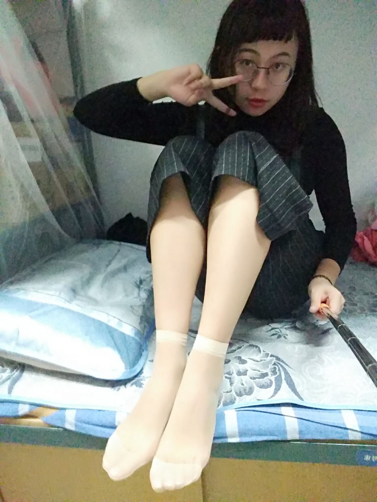 图片[19]-学妹校园寝室短丝系列004期 沈惠玲[63P] – 速更版-美库