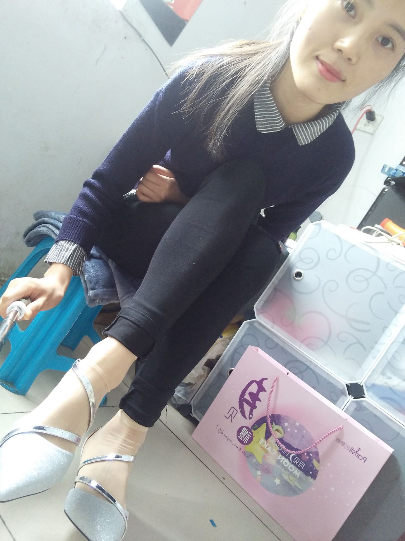 图片[18]-学妹校园寝室短丝系列005期 徐璐[52P] – 速更版-美库