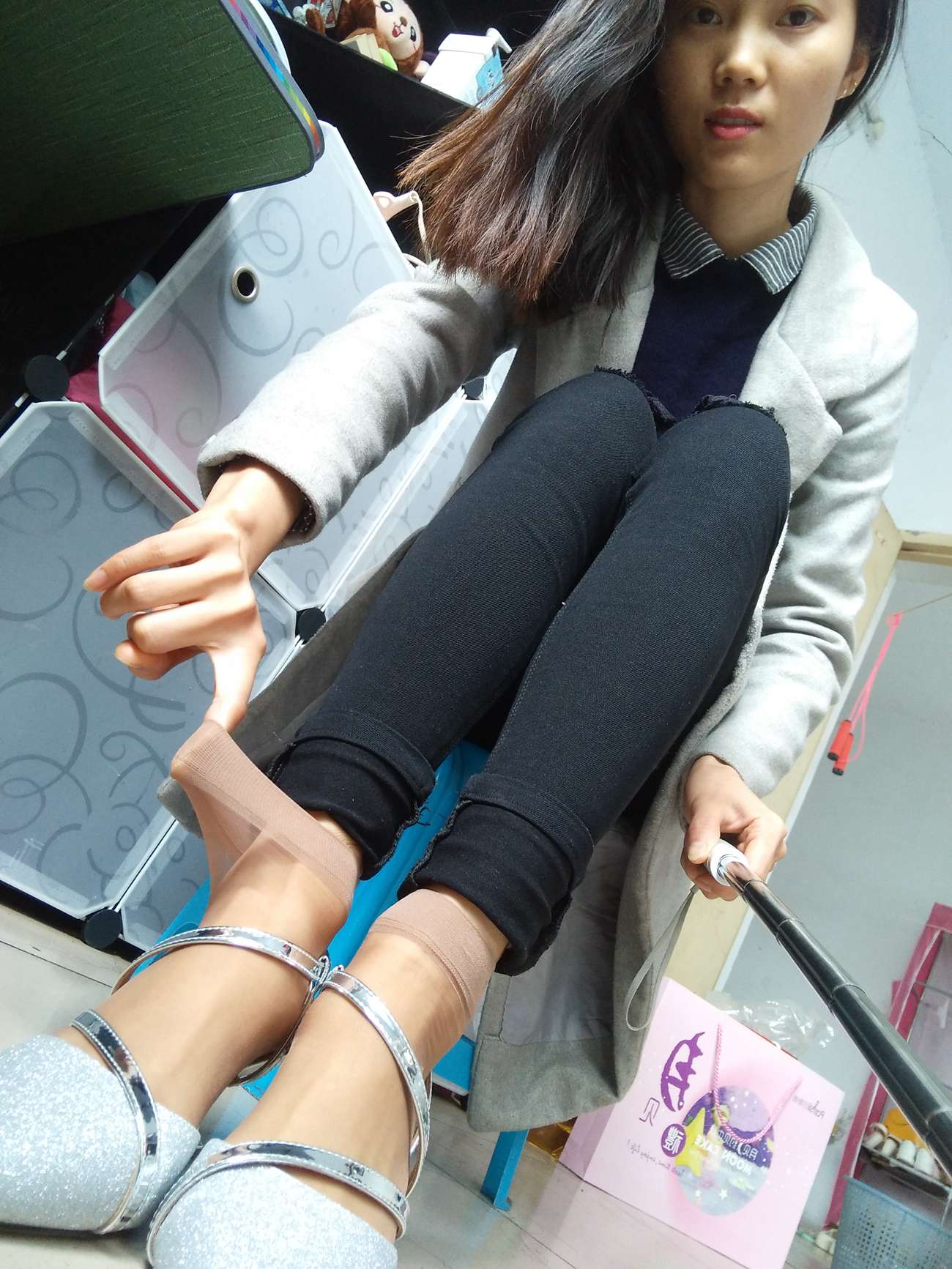 图片[19]-学妹校园寝室短丝系列005期 徐璐[52P] – 速更版-美库