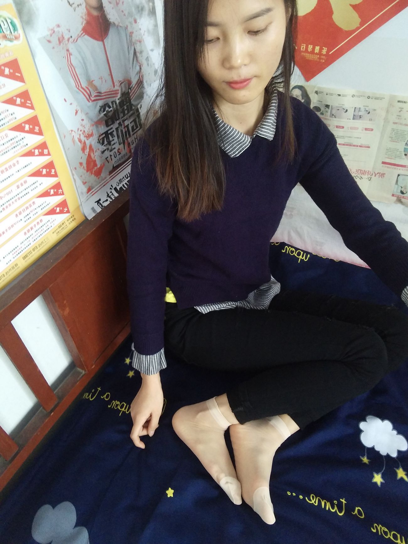 图片[20]-学妹校园寝室短丝系列005期 徐璐[52P] – 速更版-美库