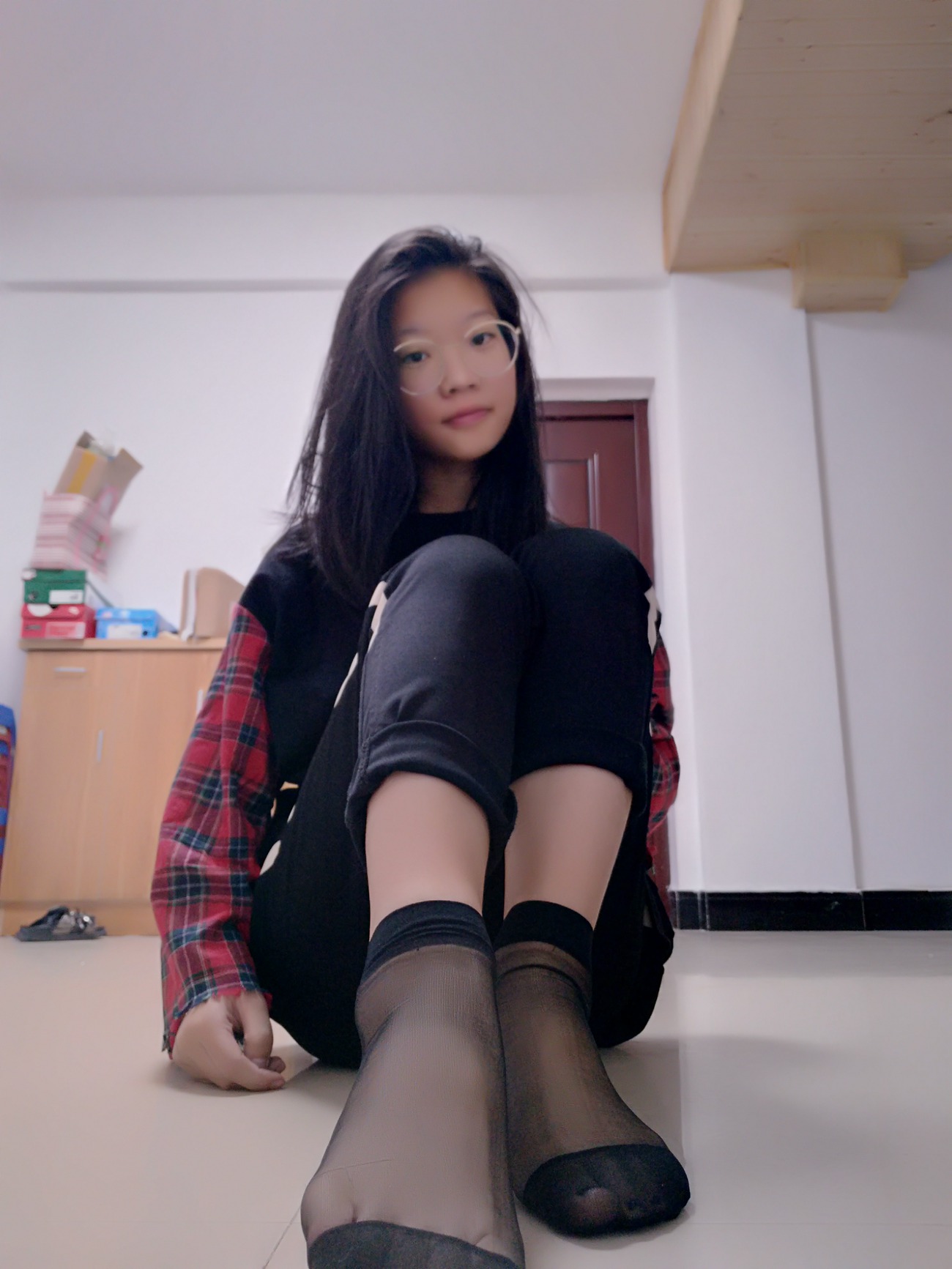 图片[17]-学妹校园寝室短丝系列006期 洪婷婷[83P] – 速更版-美库