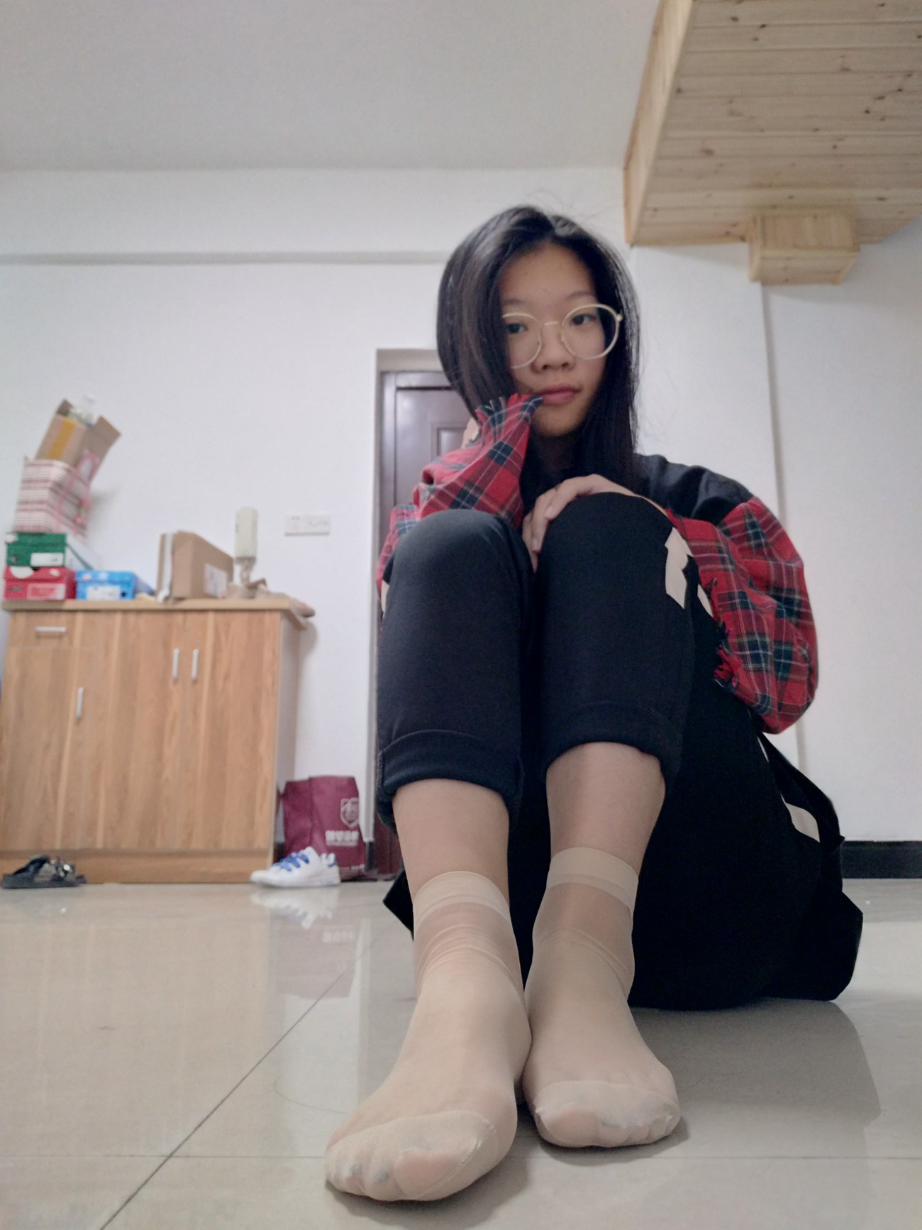 图片[18]-学妹校园寝室短丝系列006期 洪婷婷[83P] – 速更版-美库