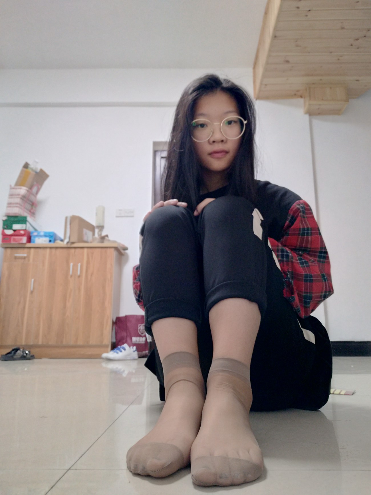 图片[28]-学妹校园寝室短丝系列006期 洪婷婷[83P] – 速更版-美库