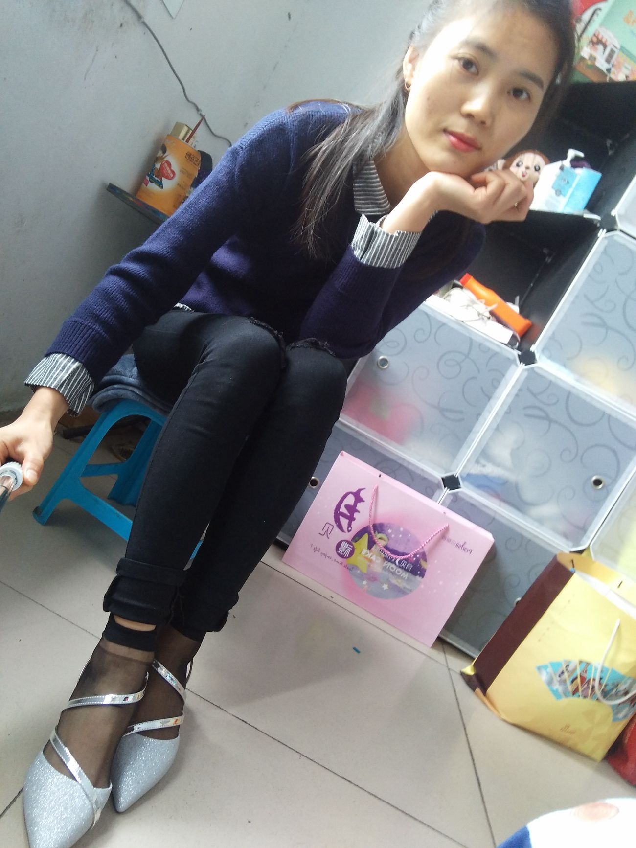 图片[36]-学妹校园寝室短丝系列005期 徐璐[52P] – 速更版-美库