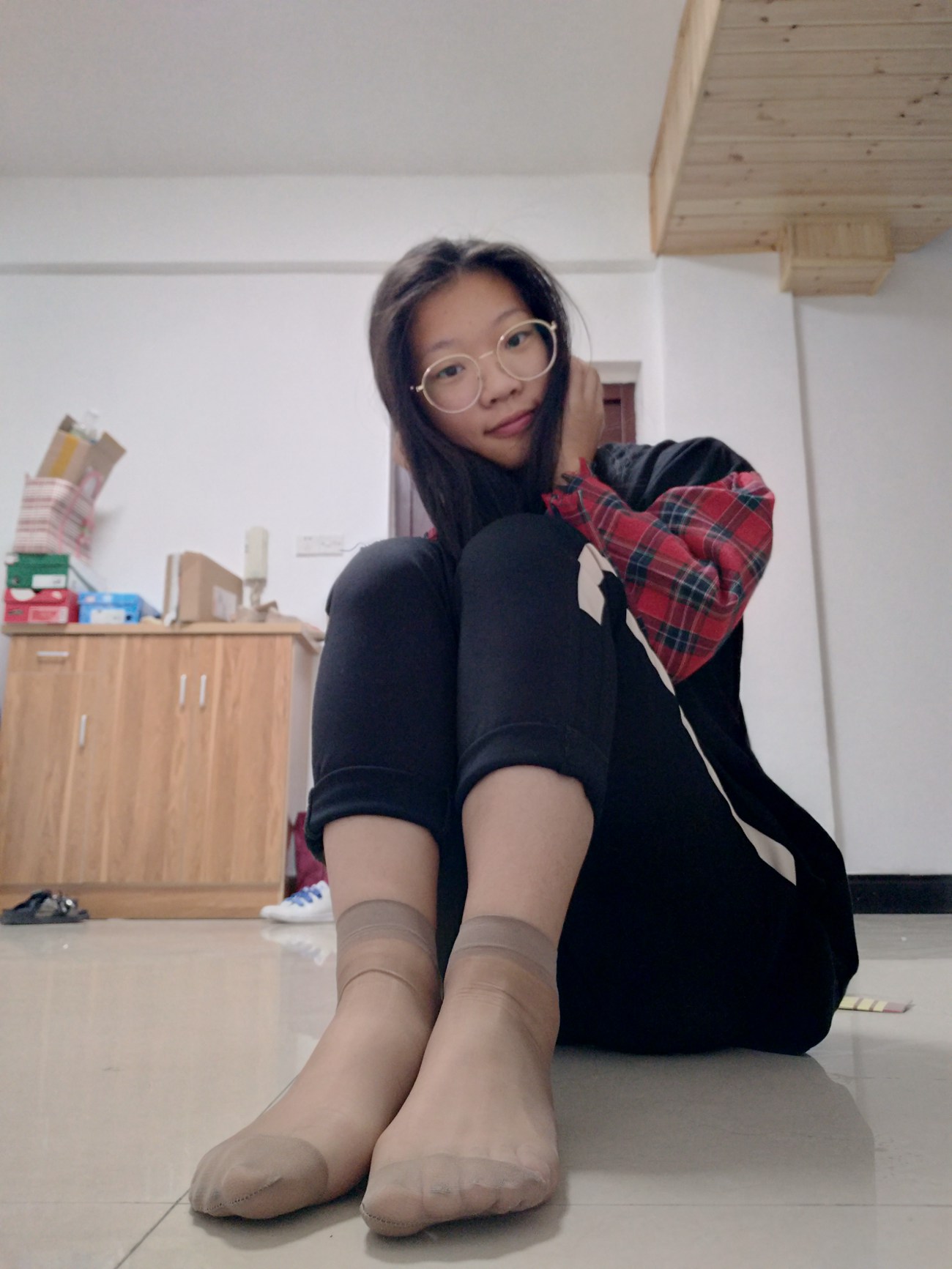 图片[32]-学妹校园寝室短丝系列006期 洪婷婷[83P] – 速更版-美库