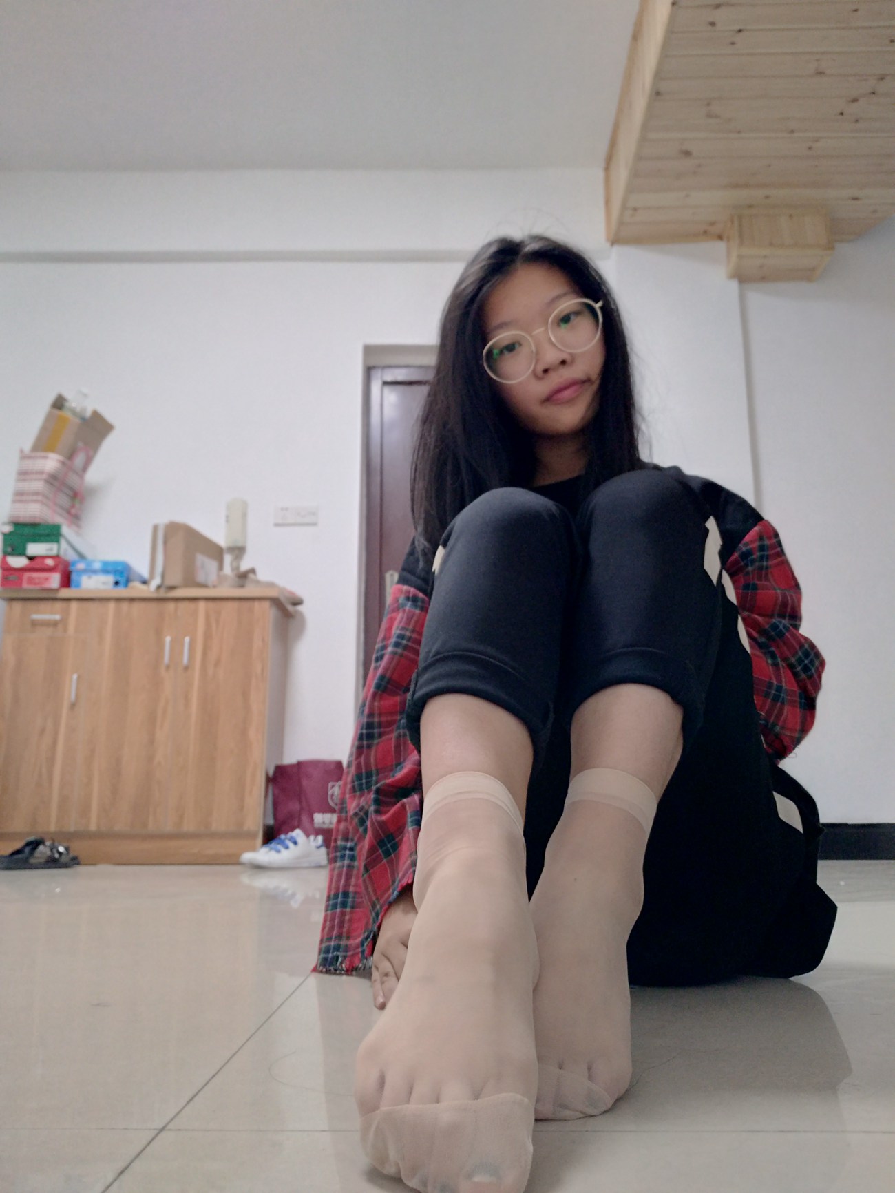 图片[45]-学妹校园寝室短丝系列006期 洪婷婷[83P] – 速更版-美库