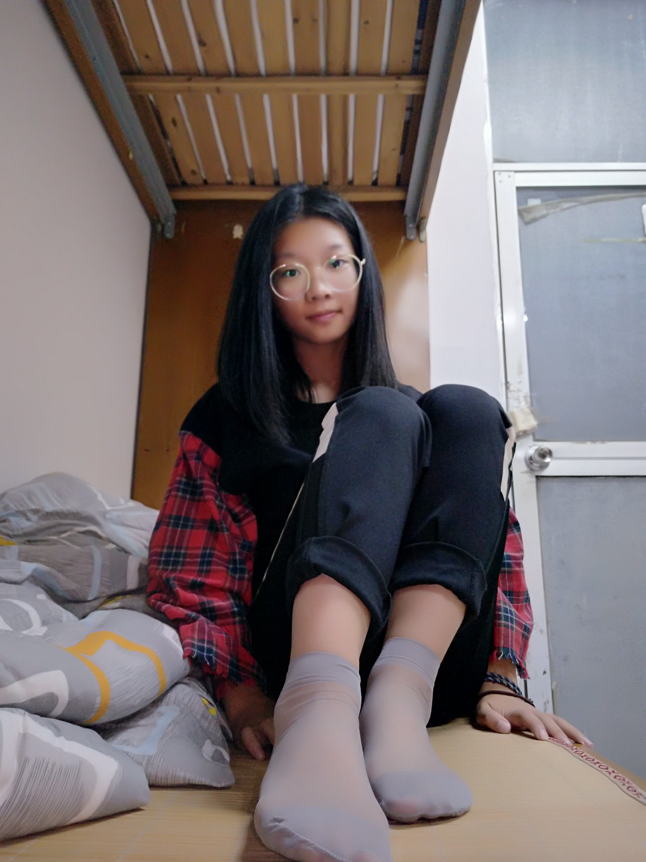 图片[75]-学妹校园寝室短丝系列006期 洪婷婷[83P] – 速更版-美库