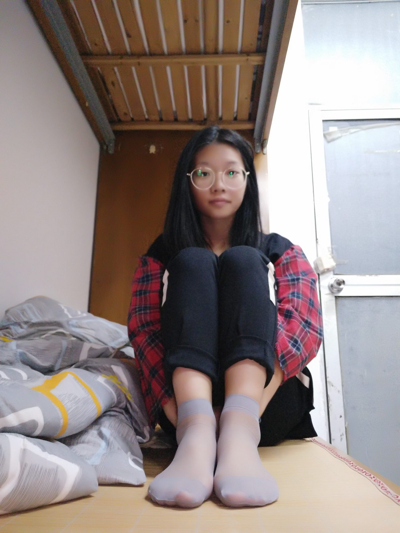 图片[79]-学妹校园寝室短丝系列006期 洪婷婷[83P] – 速更版-美库