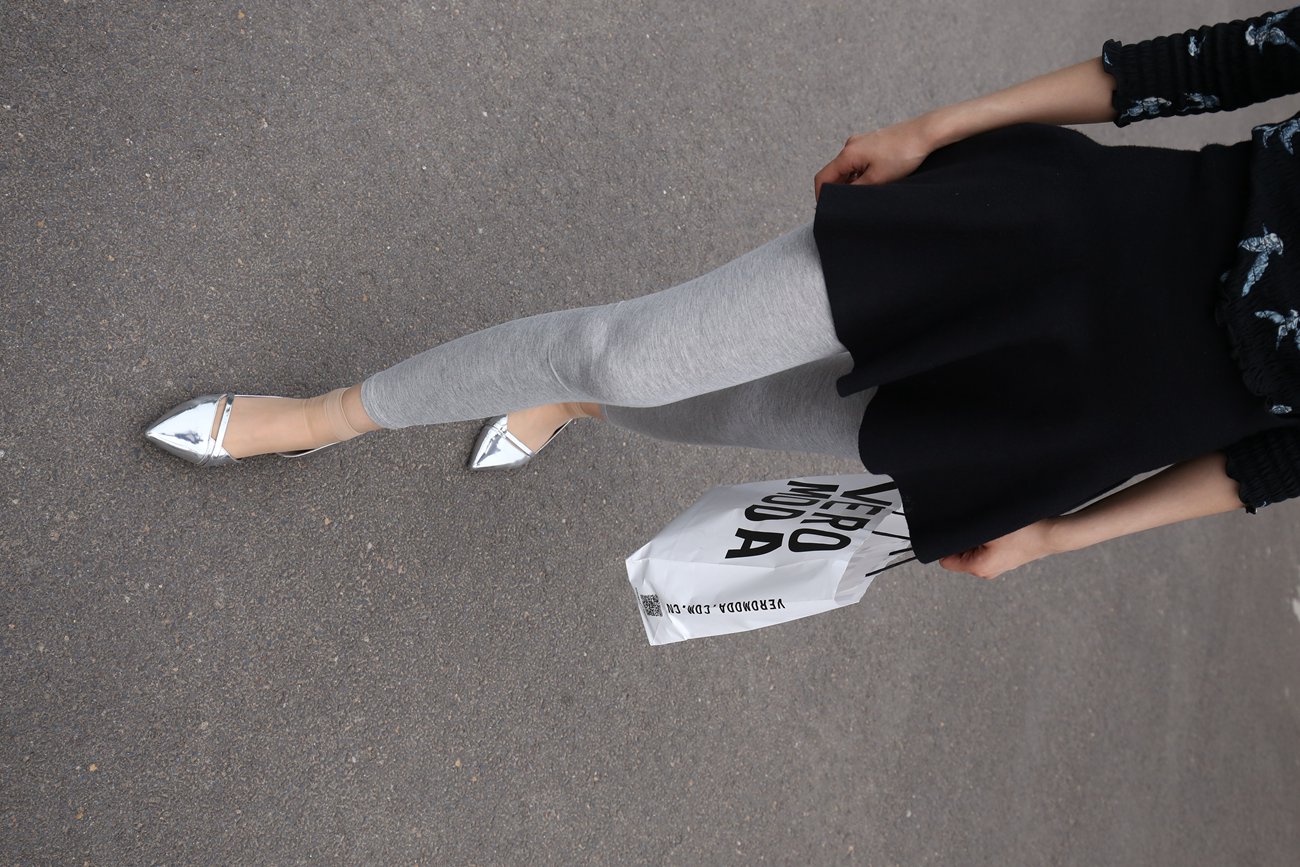 图片[25]-大西瓜爱牙膏-早期作品-Z3-6 空姐灰丝 (5)[87P] – 速更版-美库