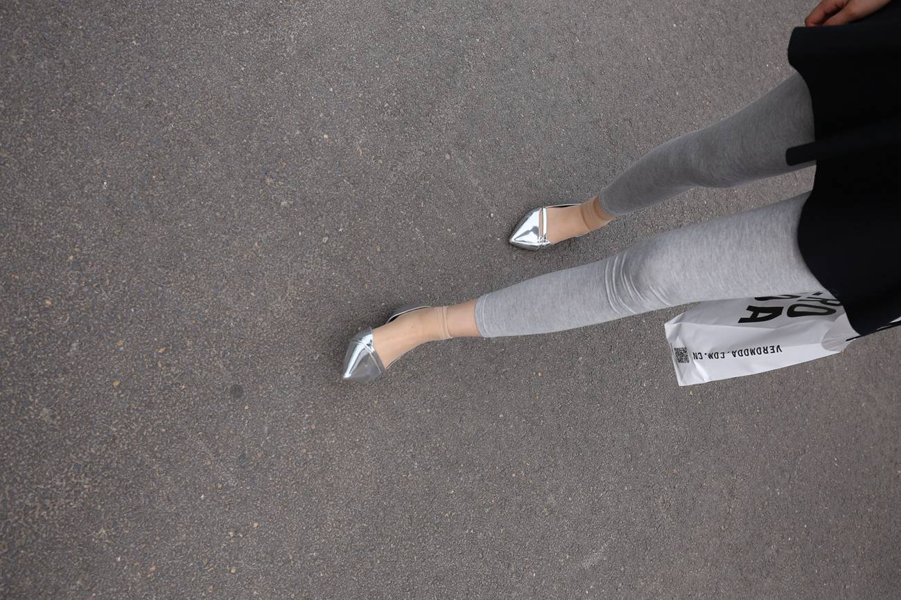 图片[26]-大西瓜爱牙膏-早期作品-Z3-6 空姐灰丝 (5)[87P] – 速更版-美库