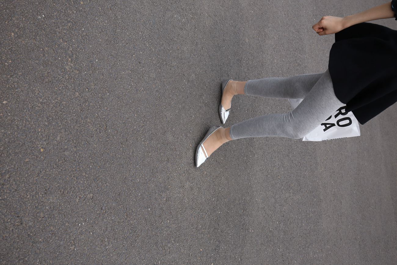 图片[29]-大西瓜爱牙膏-早期作品-Z3-6 空姐灰丝 (5)[87P] – 速更版-美库