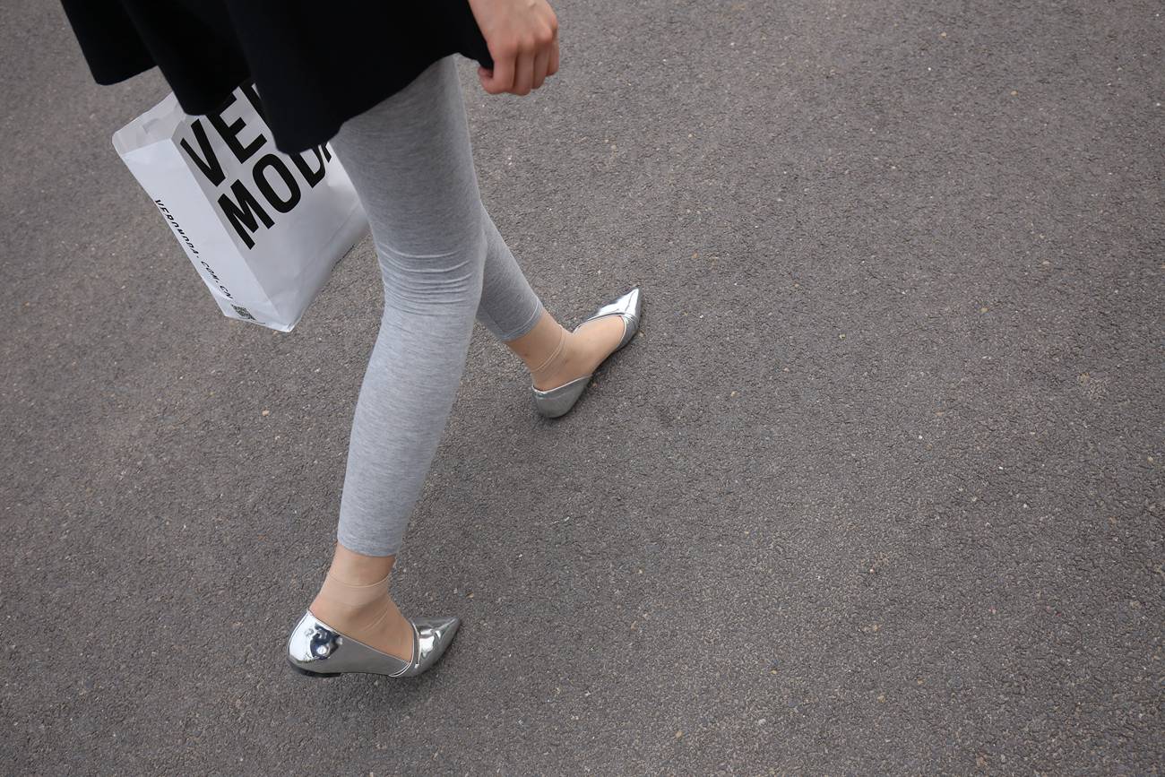 图片[33]-大西瓜爱牙膏-早期作品-Z3-6 空姐灰丝 (5)[87P] – 速更版-美库