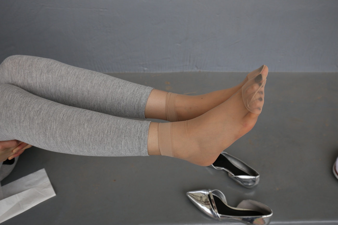 图片[46]-大西瓜爱牙膏-早期作品-Z3-6 空姐灰丝 (4)[59P] – 速更版-美库