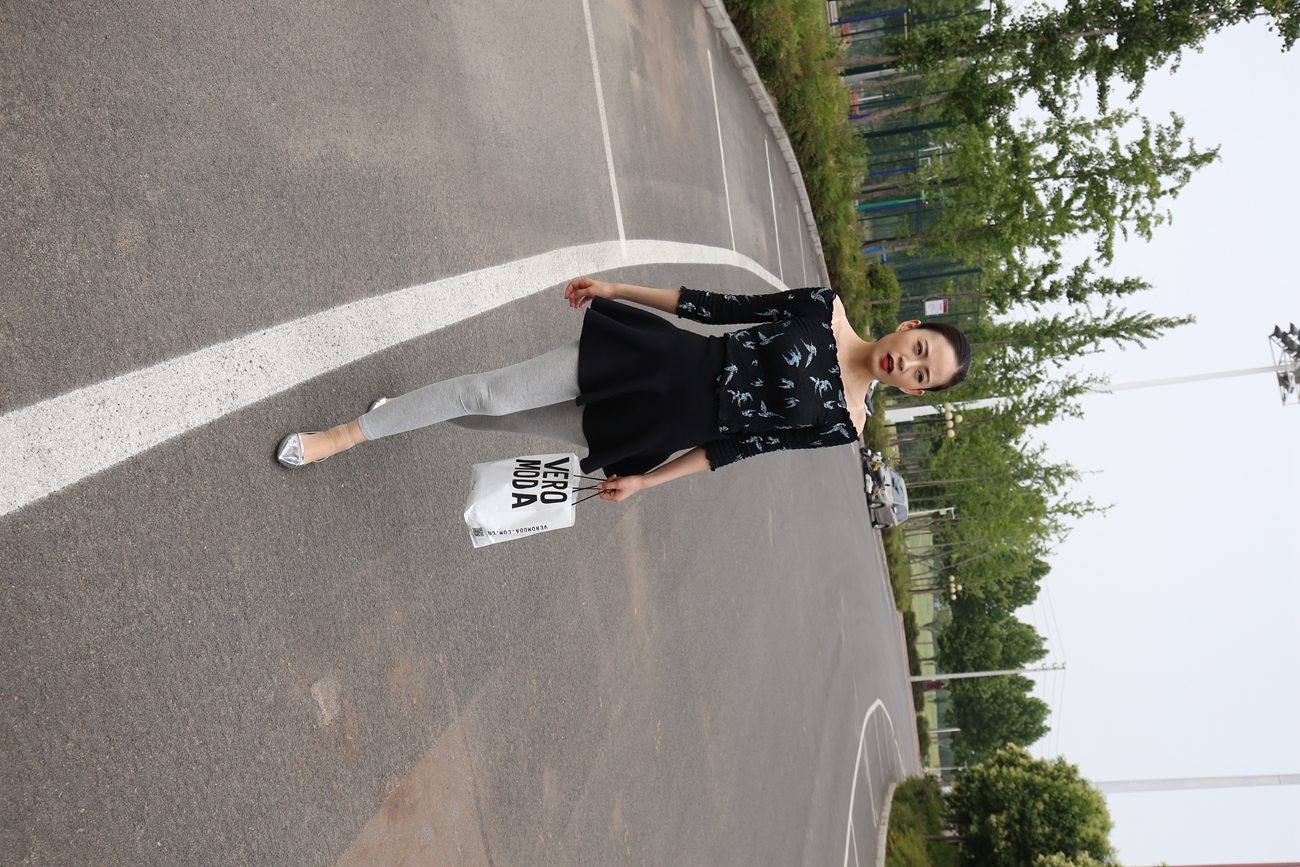 图片[41]-大西瓜爱牙膏-早期作品-Z3-6 空姐灰丝 (5)[87P] – 速更版-美库