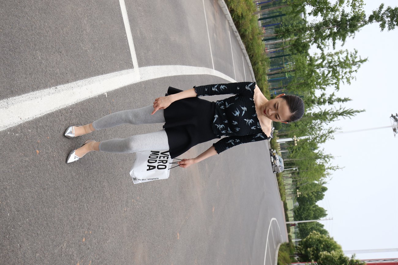 图片[42]-大西瓜爱牙膏-早期作品-Z3-6 空姐灰丝 (5)[87P] – 速更版-美库