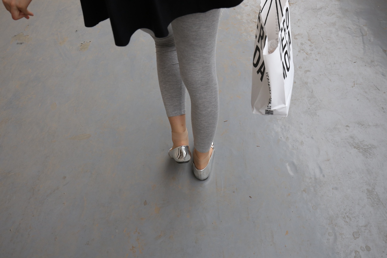 图片[75]-大西瓜爱牙膏-早期作品-Z3-6 空姐灰丝 (4)[59P] – 速更版-美库