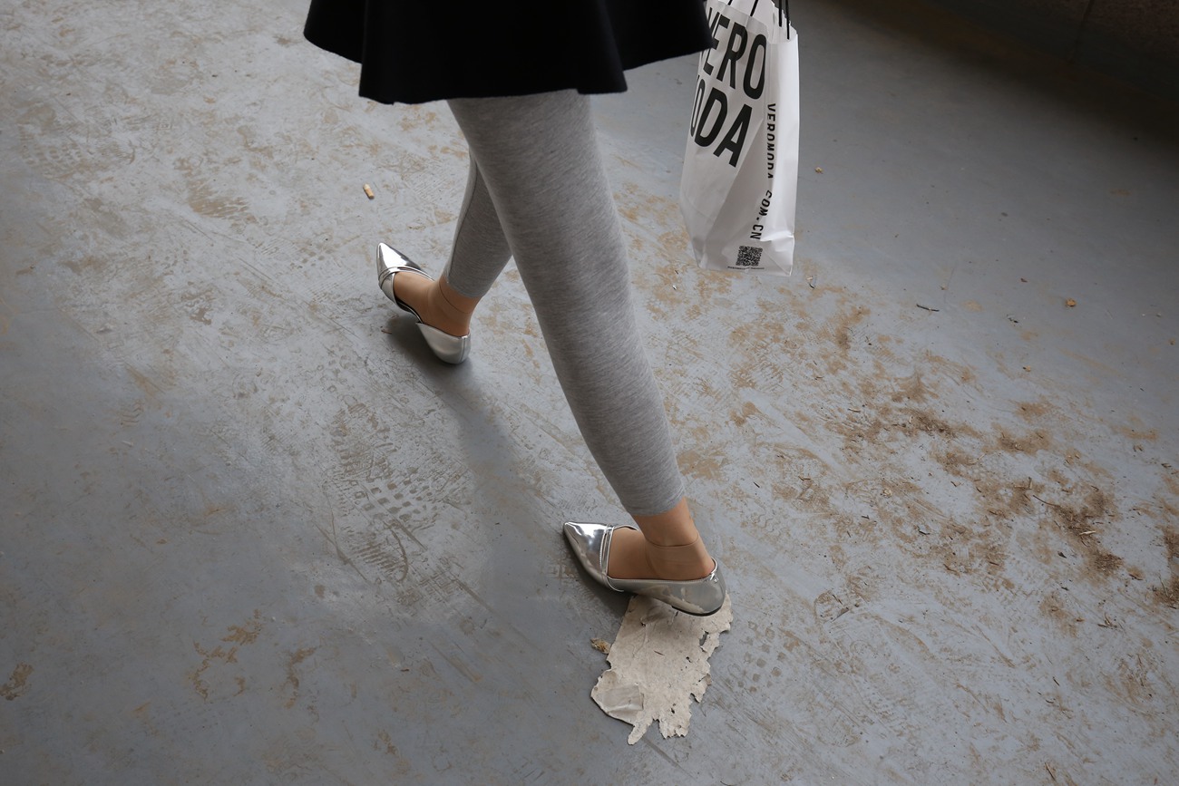 图片[79]-大西瓜爱牙膏-早期作品-Z3-6 空姐灰丝 (4)[59P] – 速更版-美库