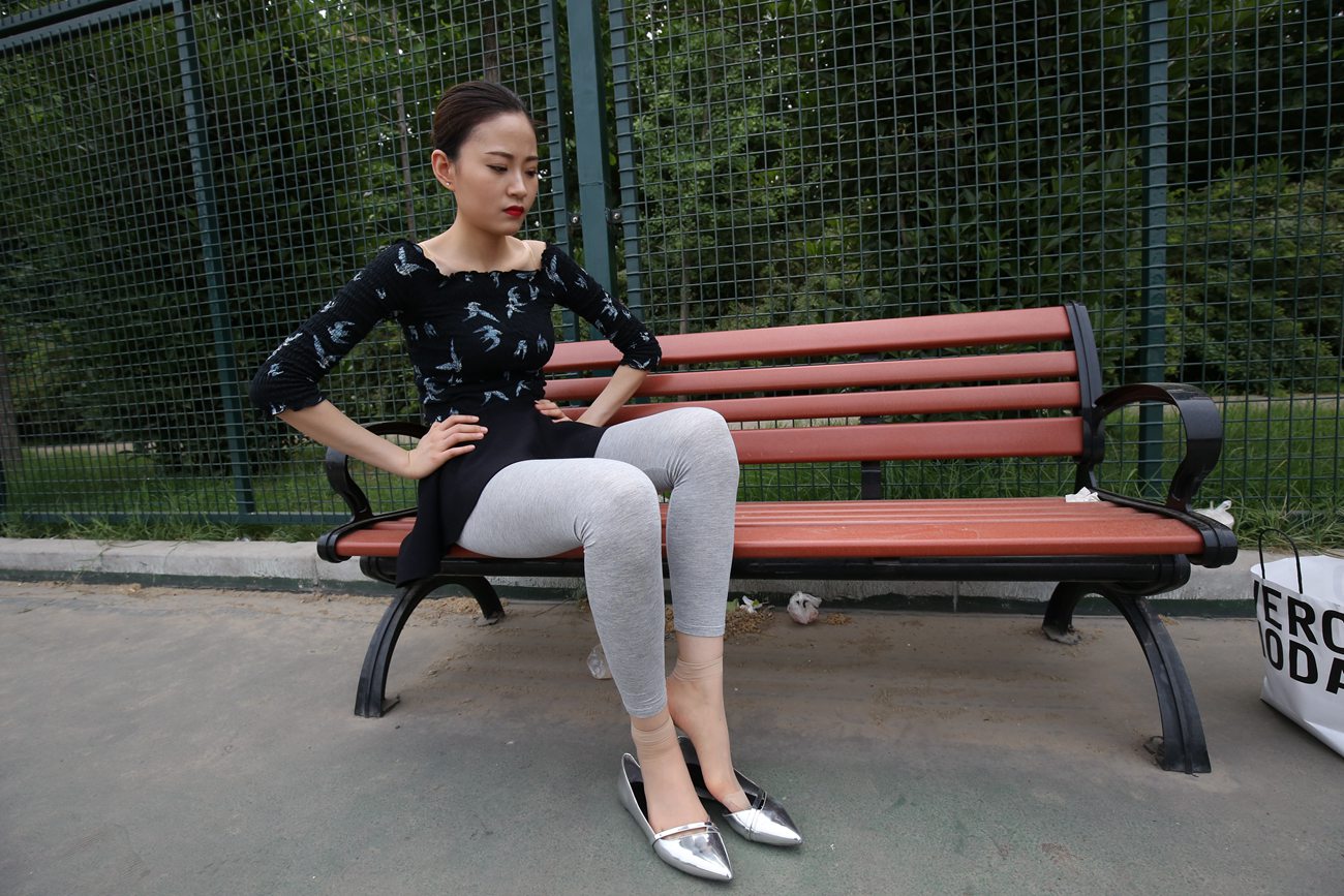 图片[70]-大西瓜爱牙膏-早期作品-Z3-6 空姐灰丝 (5)[87P] – 速更版-美库