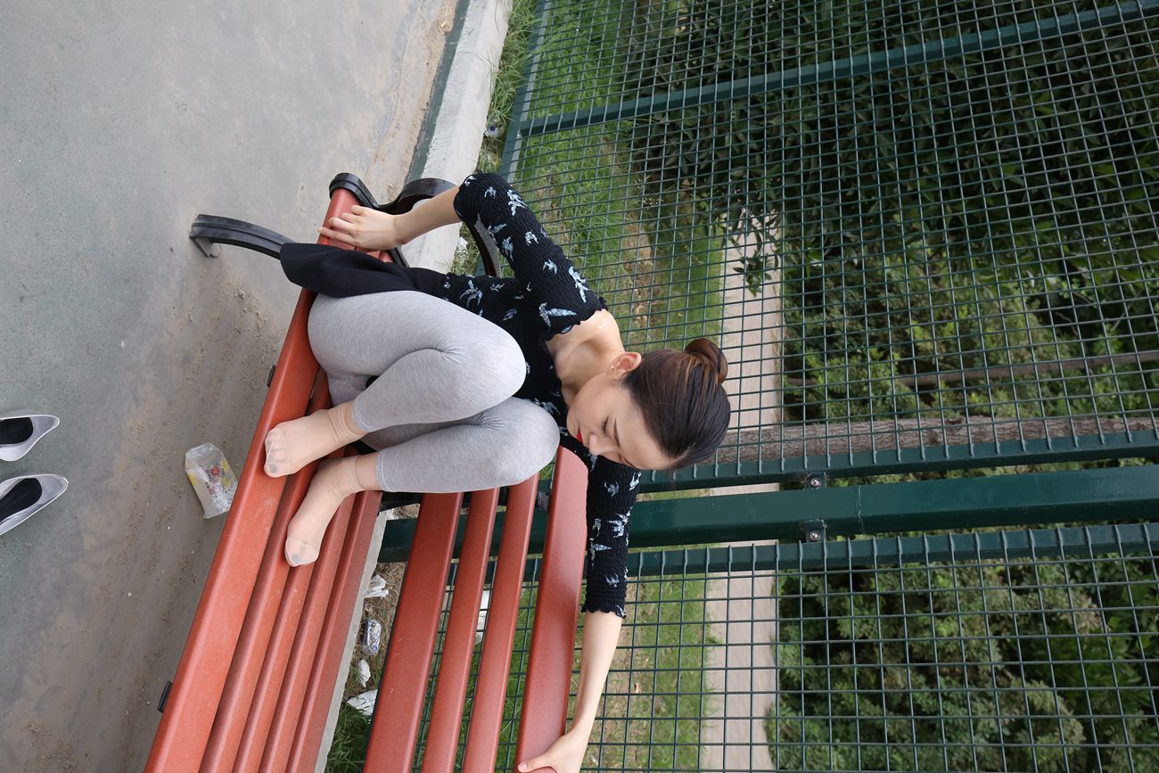 图片[99]-大西瓜爱牙膏-早期作品-Z3-6 空姐灰丝 (5)[87P] – 速更版-美库