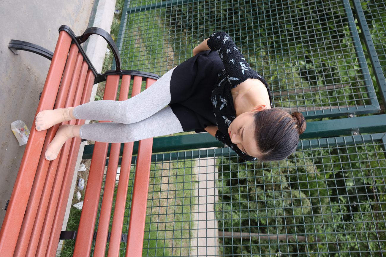 图片[100]-大西瓜爱牙膏-早期作品-Z3-6 空姐灰丝 (5)[87P] – 速更版-美库