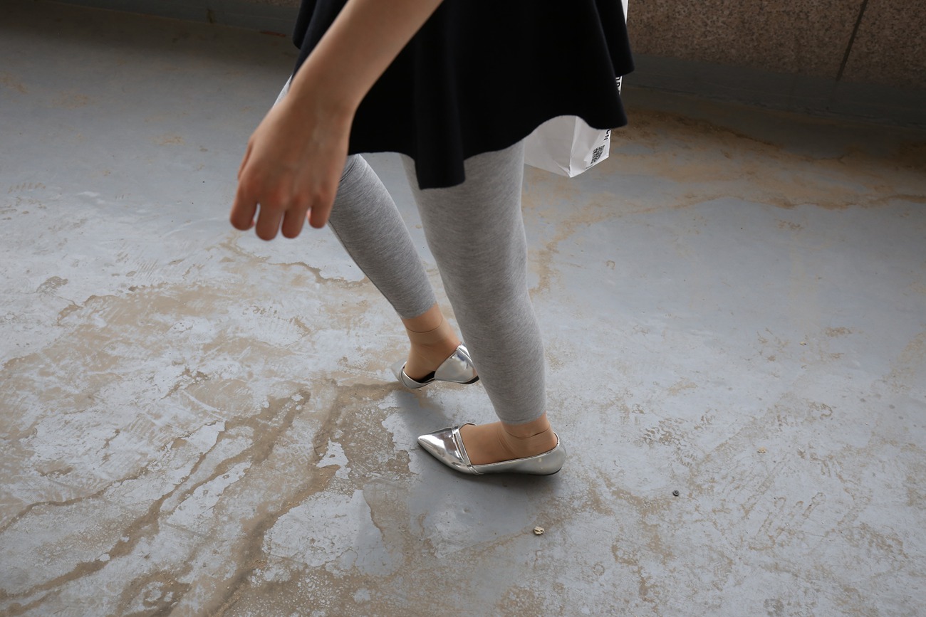 图片[141]-大西瓜爱牙膏-早期作品-Z3-6 空姐灰丝 (5)[87P] – 速更版-美库