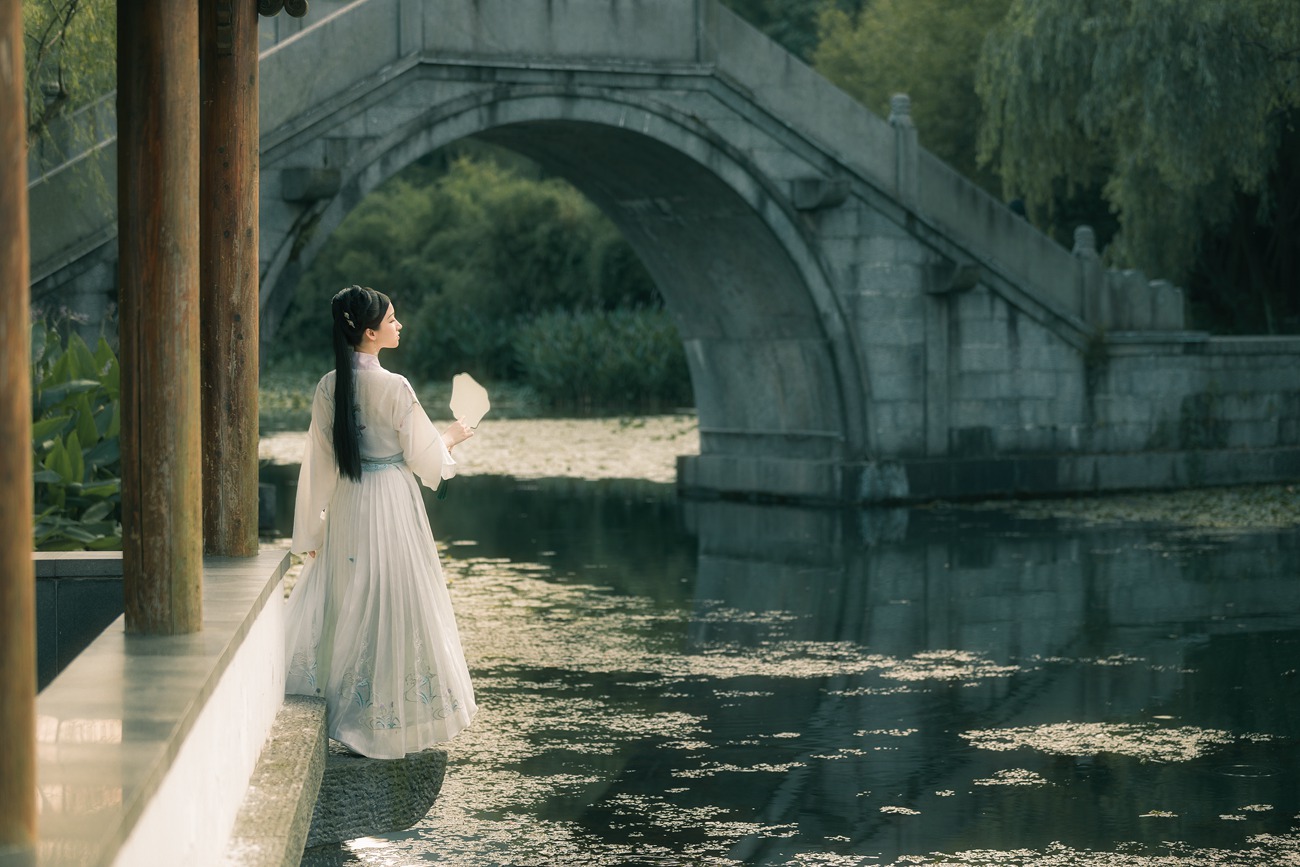 图片[22]-[YITUYU艺图语] 2021.08.16 春不渡 是非姑娘 [40P] – 速更版-美库