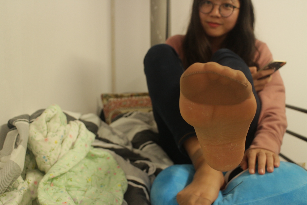 图片[15]-学妹校园寝室短丝系列007期 朱晨伊[55P] – 速更版-美库