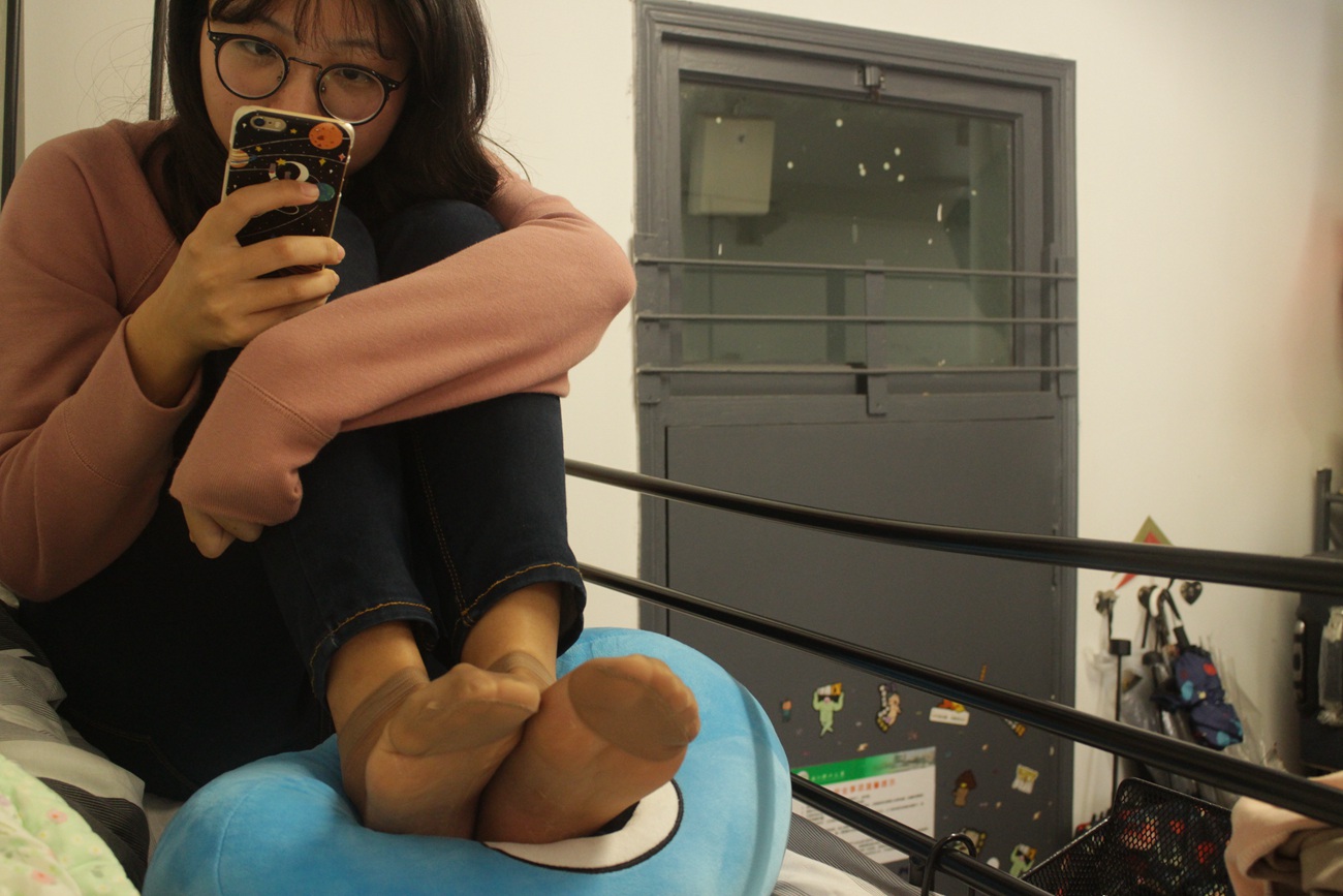 图片[20]-学妹校园寝室短丝系列007期 朱晨伊[55P] – 速更版-美库