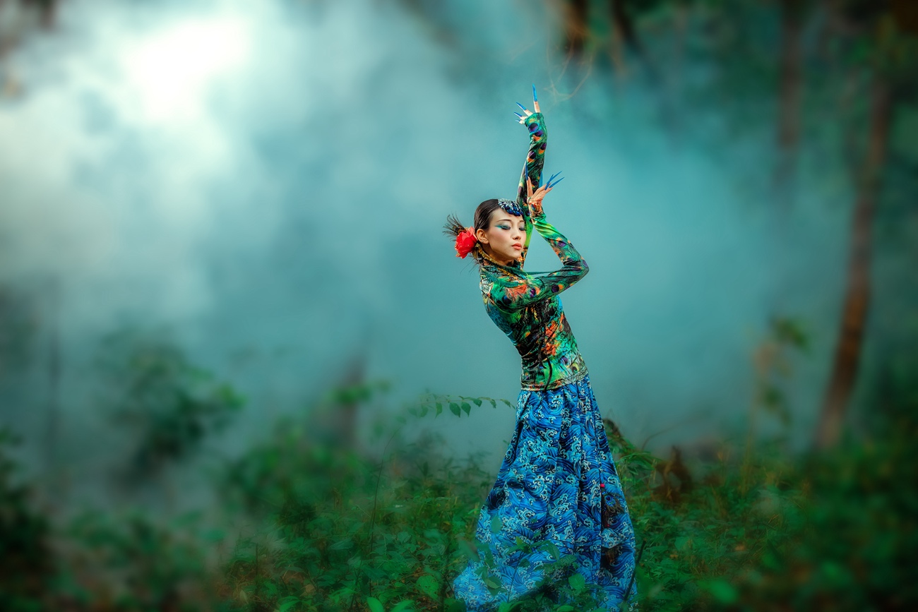 图片[32]-[YITUYU艺图语] 2021.08.18 孔雀林 青萧 [32P] – 速更版-美库