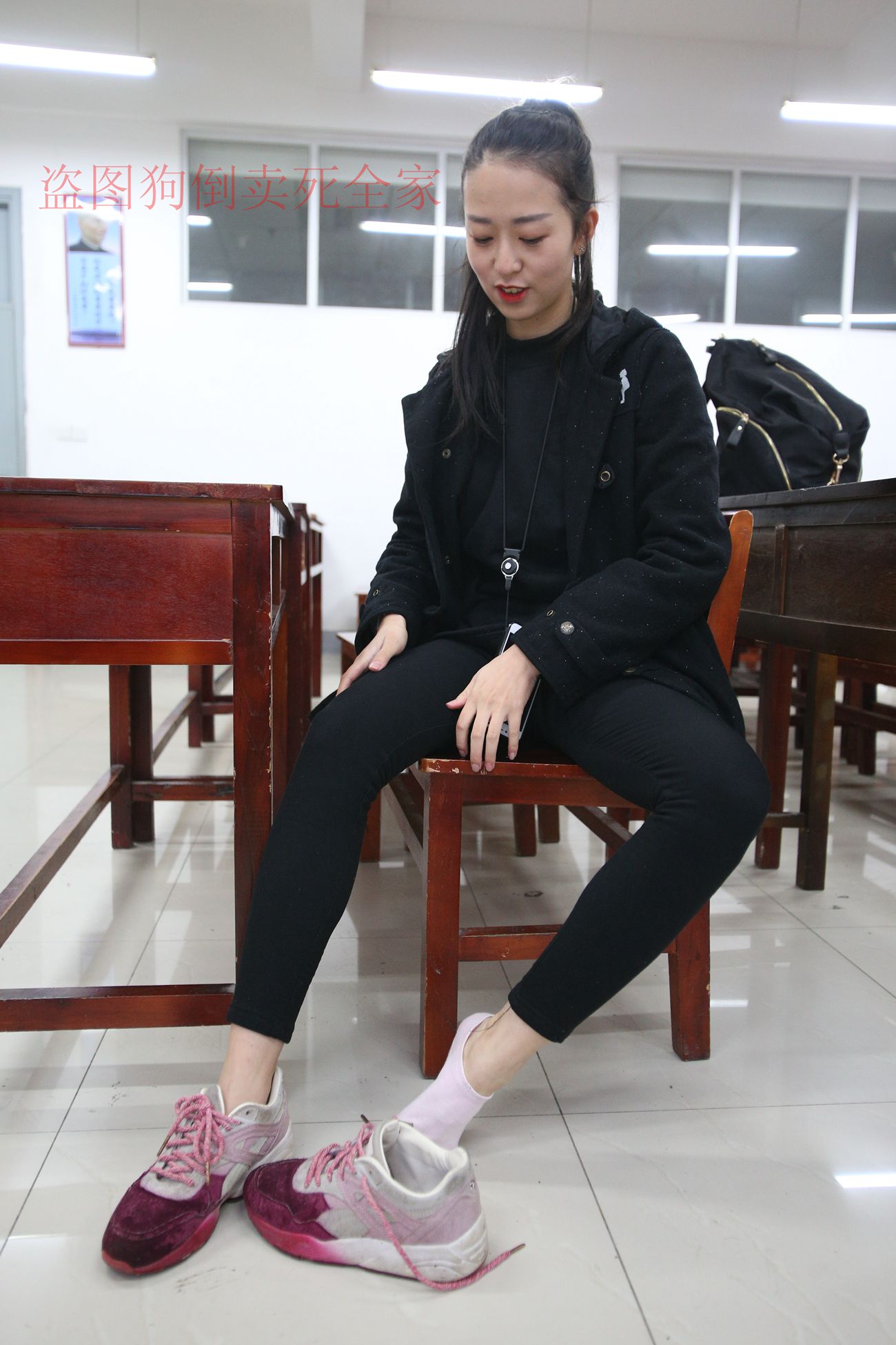 图片[27]-大西瓜爱牙膏-早期作品-Z4-3 短丝+裸足 (1) [136P] – 速更版-美库