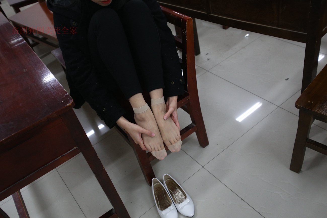 图片[13]-大西瓜爱牙膏-早期作品-Z4-3 短丝+裸足 (1) [187P] – 速更版-美库