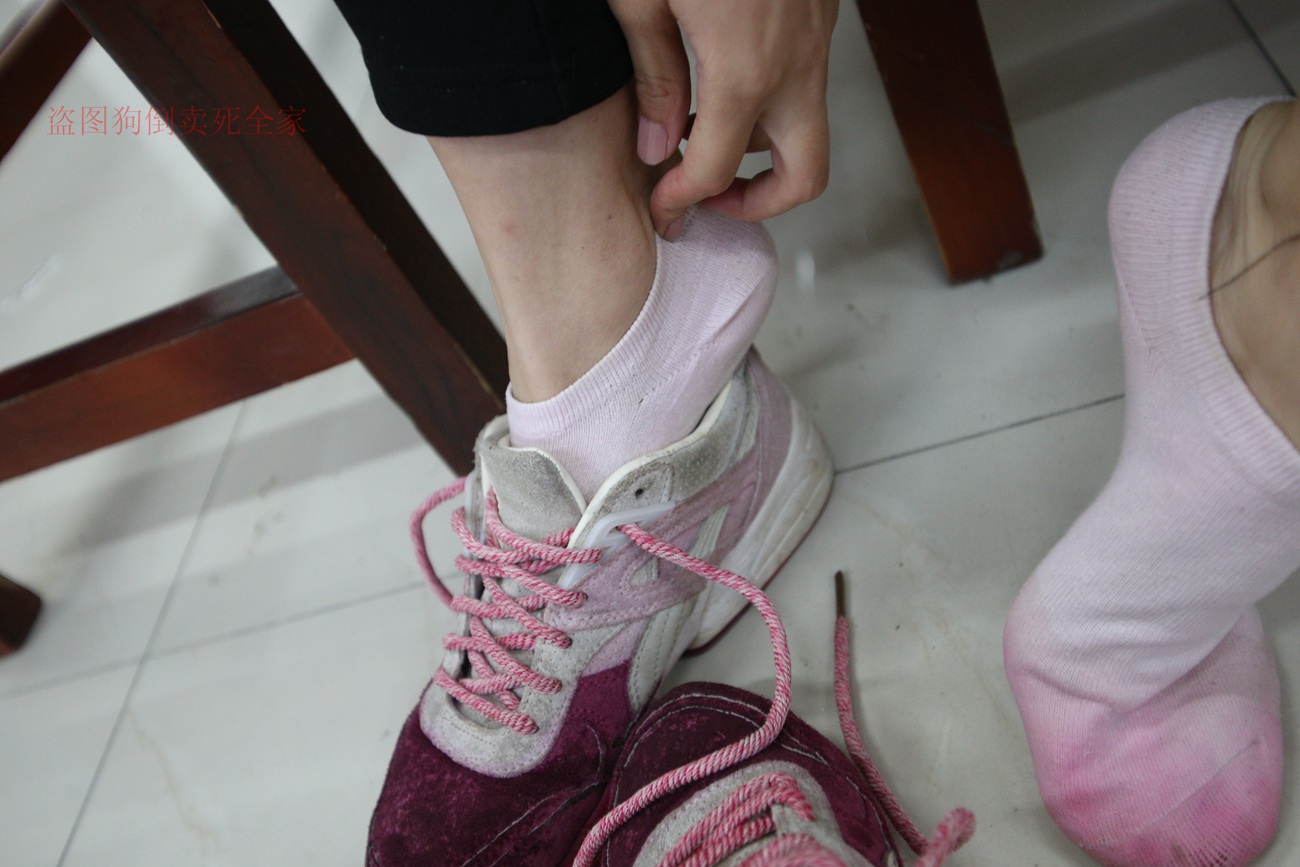 图片[35]-大西瓜爱牙膏-早期作品-Z4-3 短丝+裸足 (1) [136P] – 速更版-美库