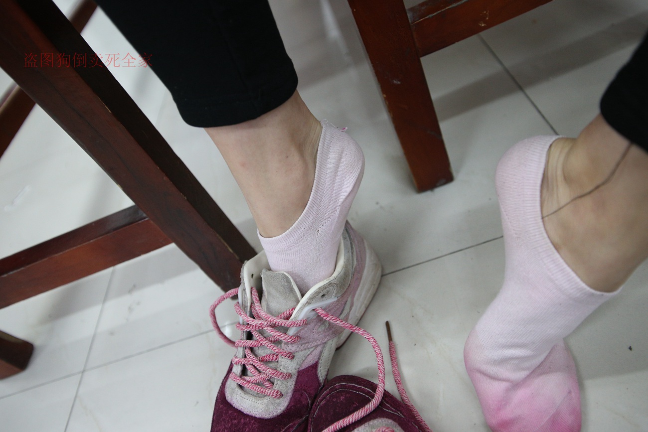 图片[36]-大西瓜爱牙膏-早期作品-Z4-3 短丝+裸足 (1) [136P] – 速更版-美库