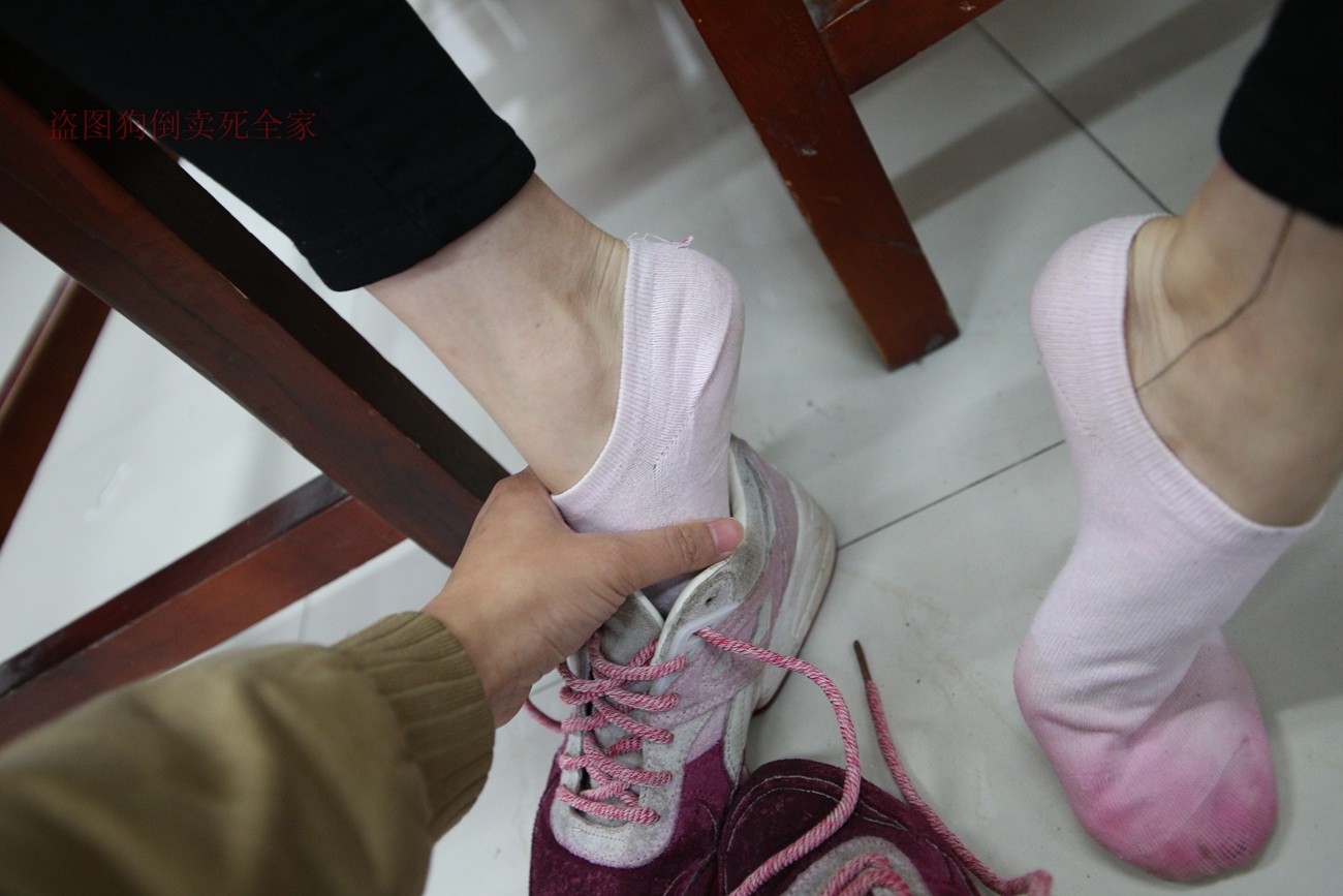 图片[37]-大西瓜爱牙膏-早期作品-Z4-3 短丝+裸足 (1) [136P] – 速更版-美库