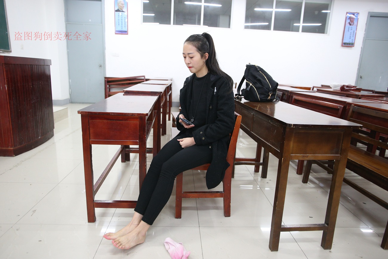 图片[43]-大西瓜爱牙膏-早期作品-Z4-3 短丝+裸足 (1) [136P] – 速更版-美库