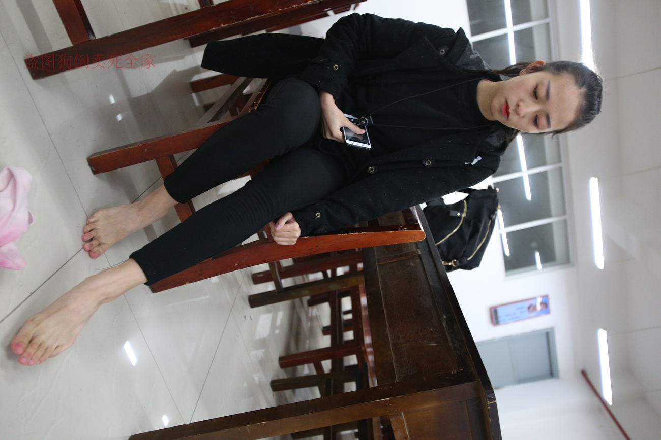 图片[50]-大西瓜爱牙膏-早期作品-Z4-3 短丝+裸足 (1) [136P] – 速更版-美库