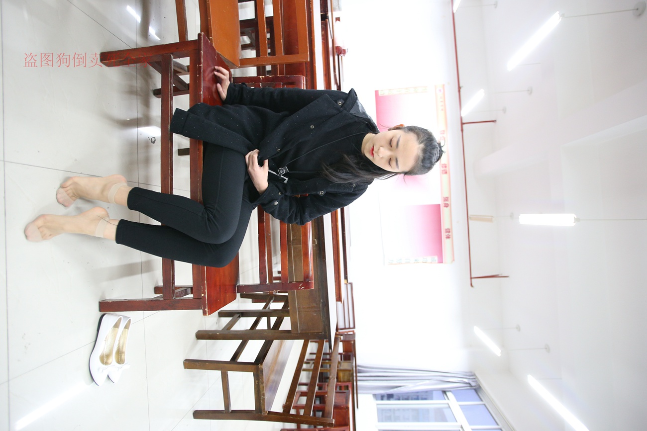 图片[41]-大西瓜爱牙膏-早期作品-Z4-3 短丝+裸足 (1) [187P] – 速更版-美库