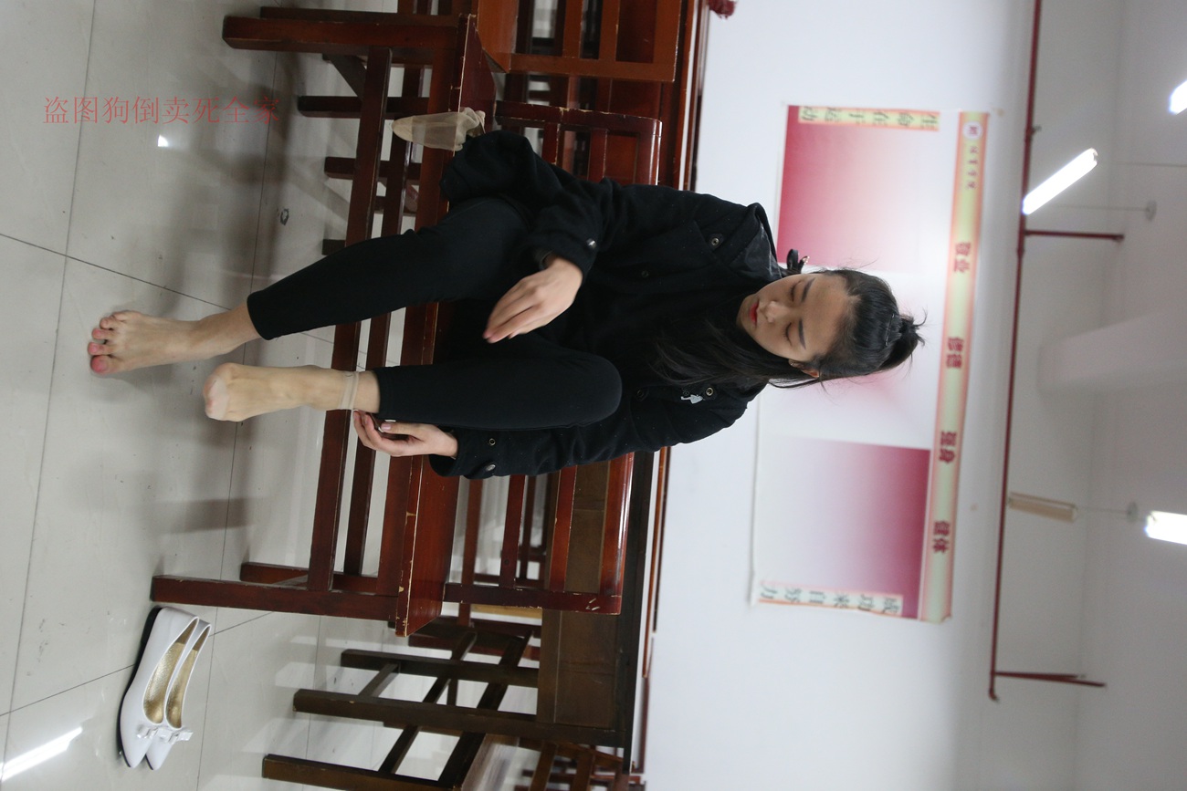 图片[55]-大西瓜爱牙膏-早期作品-Z4-3 短丝+裸足 (1) [187P] – 速更版-美库