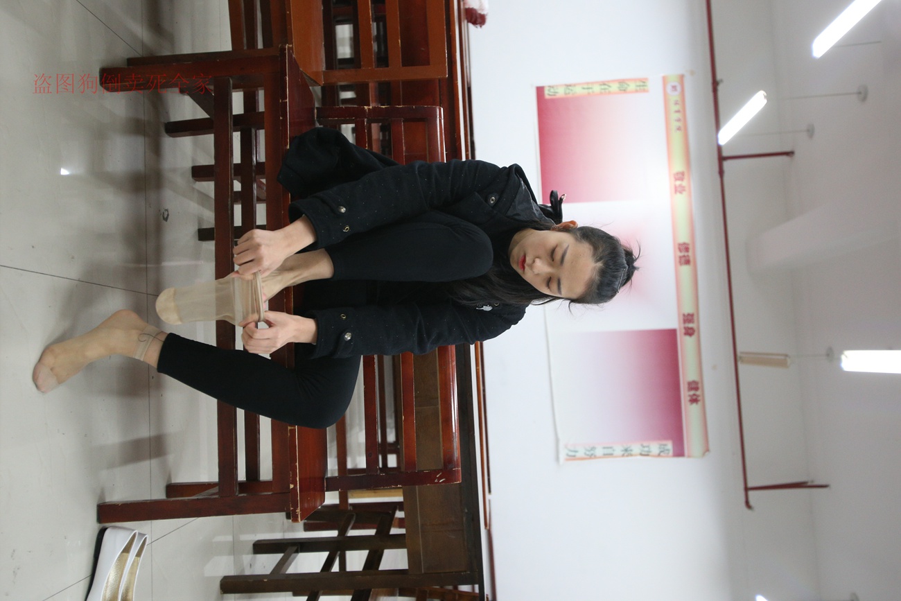 图片[57]-大西瓜爱牙膏-早期作品-Z4-3 短丝+裸足 (1) [187P] – 速更版-美库